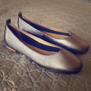 Caslon metallic ballet flats